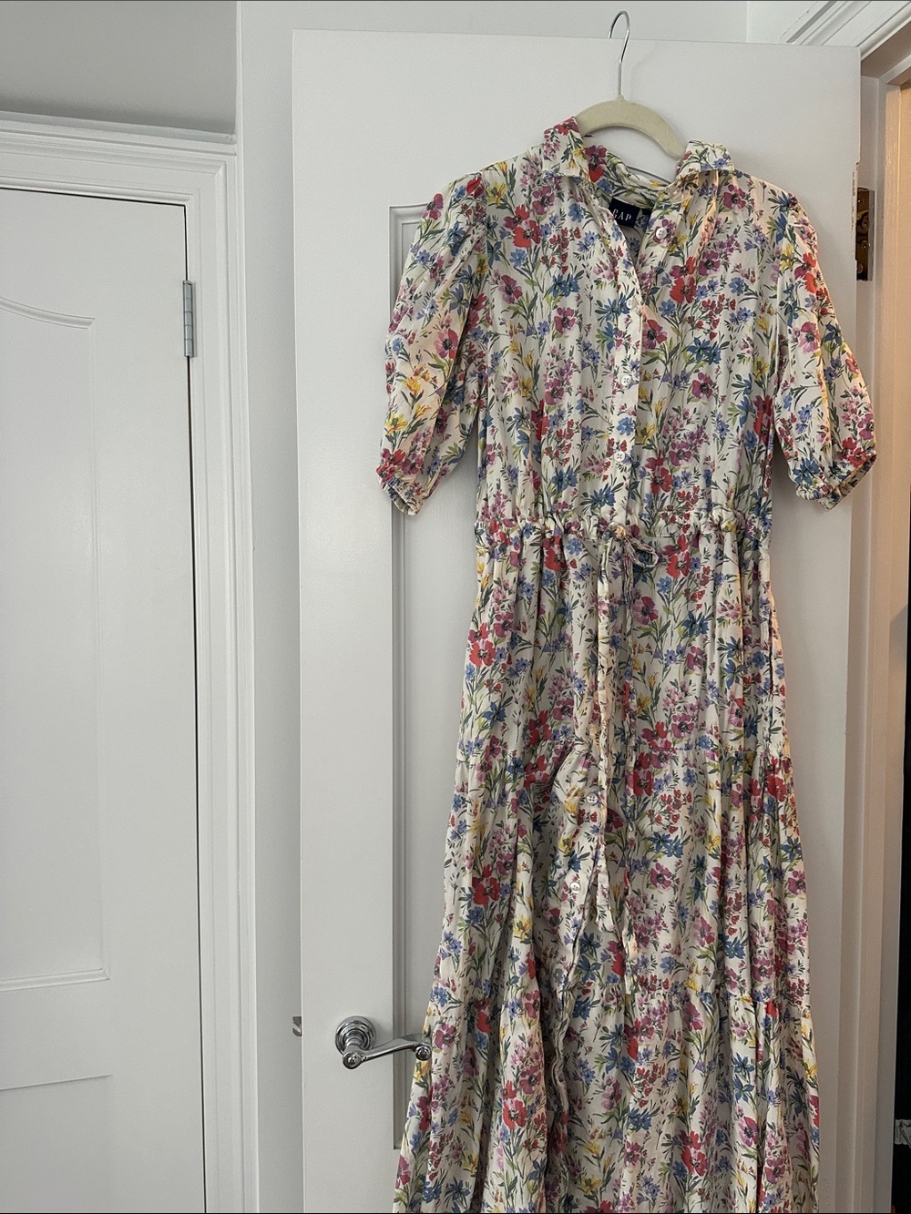 GAP Cream Floral Maxi Dress with Puff Sleeves and Waist Tie